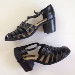 Westies Leather Strappy Sandals Block Heel sz 7.5